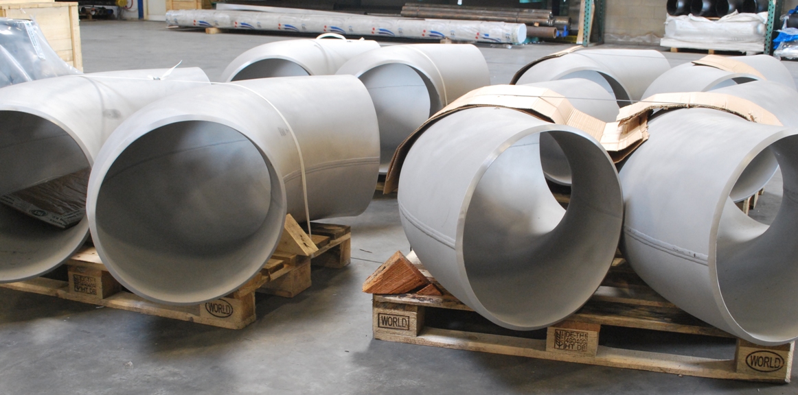 Отводы стальные изоляции. Отводы для труб стальных д40. Отводы для труб стальных крутоизогнутых. Отвод трубы алюминиевый. Штампосварные крутоизогнутые отводы.